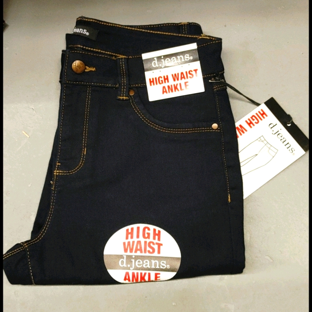 Nwt djeans ankle super dark stretchy 26.5" jeans